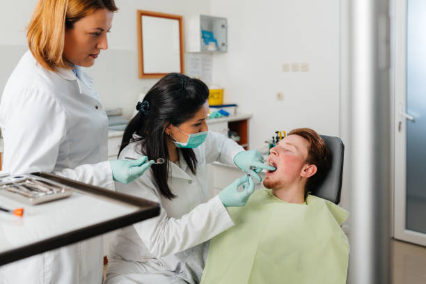 Best Emergency Broken Tooth Repair in Toulon, IL
